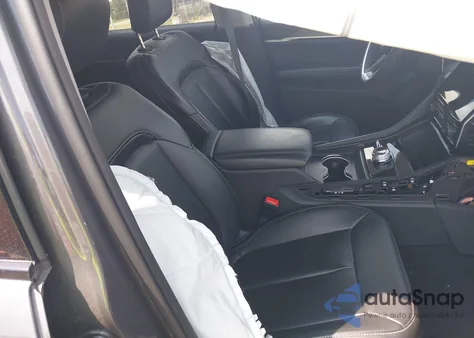 2024 Jeep Grand Cherokee L Limited 4X4 z USA, uszkodzony, nr VIN 1C4RJKBGXR8917360